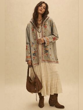 RARE! Gray Driftwood Shelly Embroidered Kimono Hoodie, L, Floral, Coastal, Boho